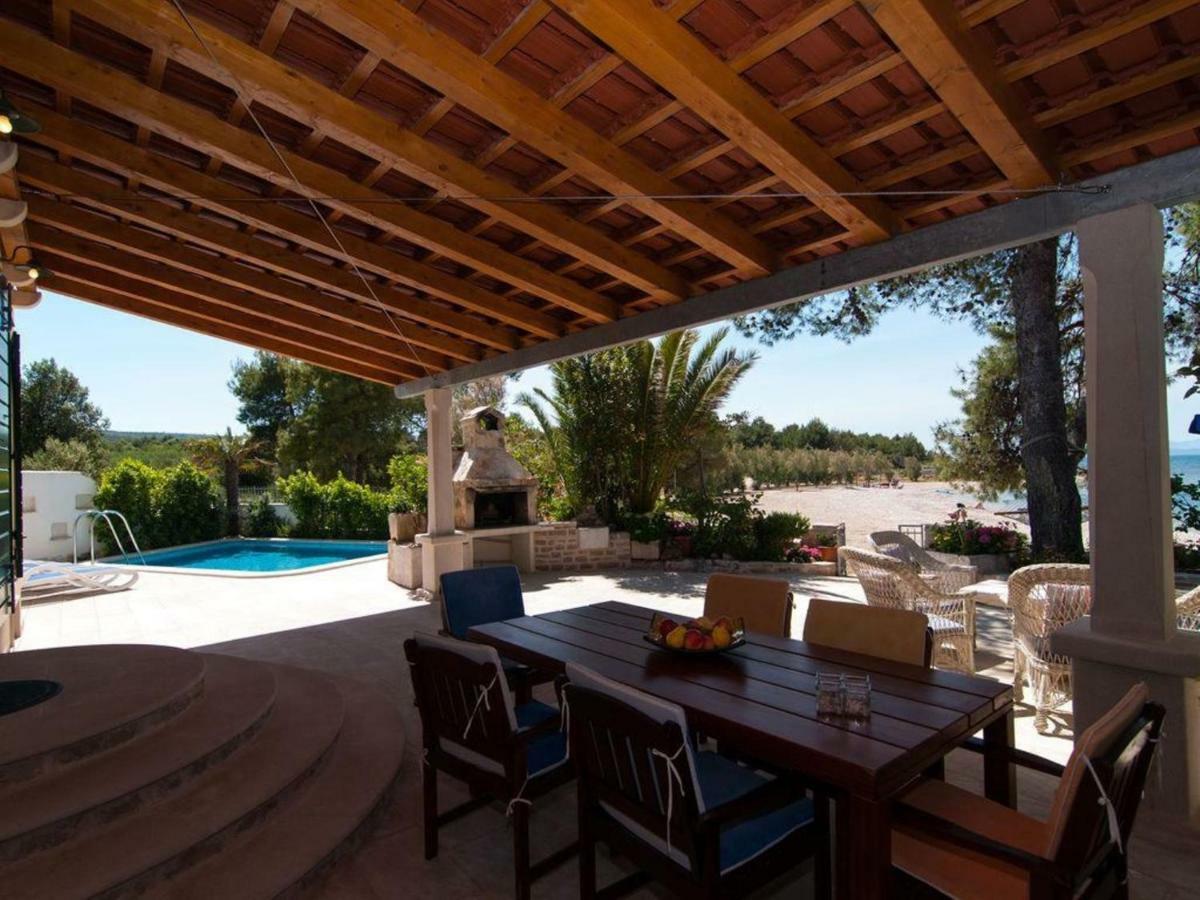 Deluxe Villa Sirena On The Beach With Pool Supetar Eksteriør bilde